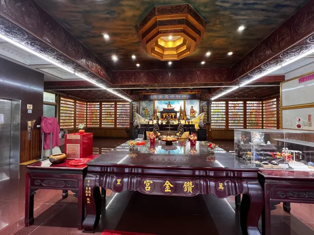 萬里金山鑽金宮巡禮實拍